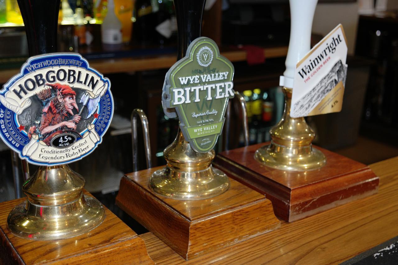 The White House Hotel Telford Esterno foto