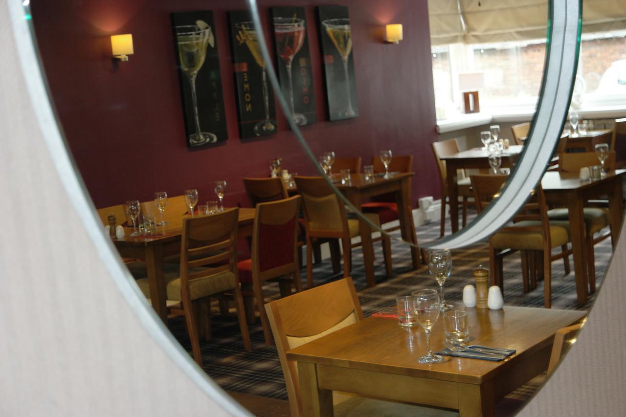 The White House Hotel Telford Esterno foto